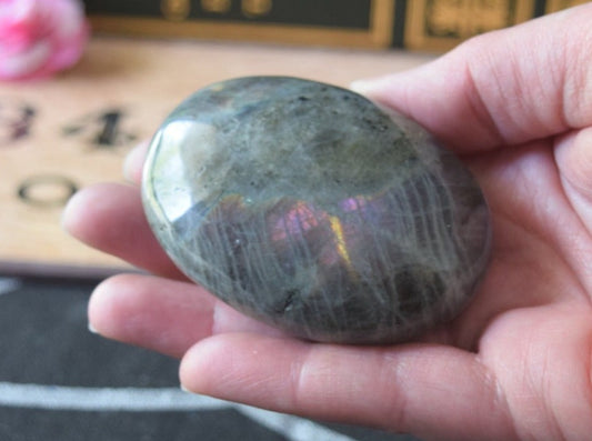 Labradorite (For Magic) - Palm Stone