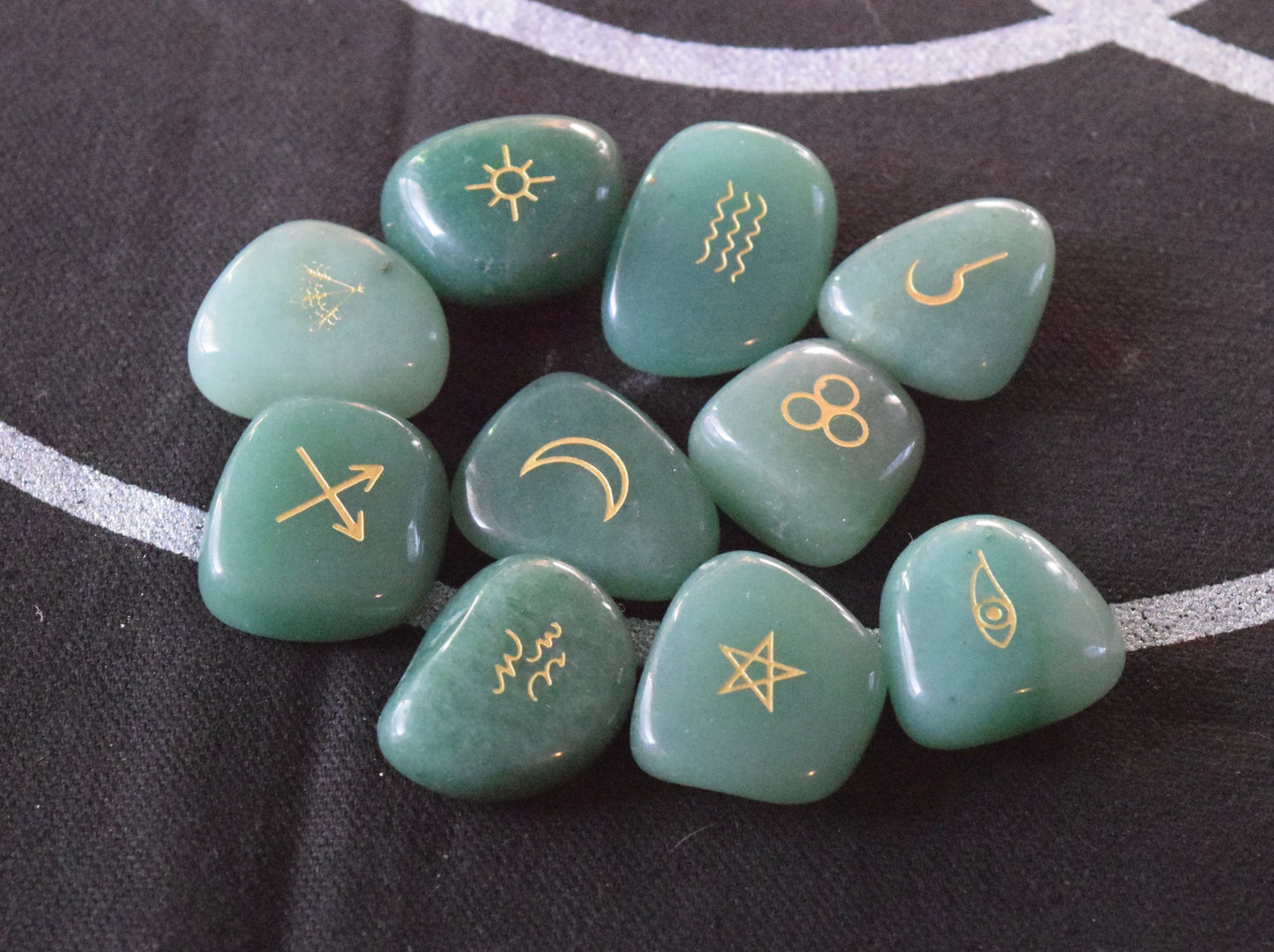 Witches' Runes - 10 Piece Set