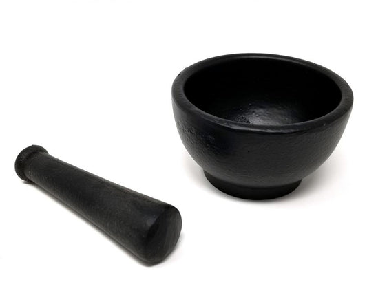 Cast Iron Cauldron with Pestle