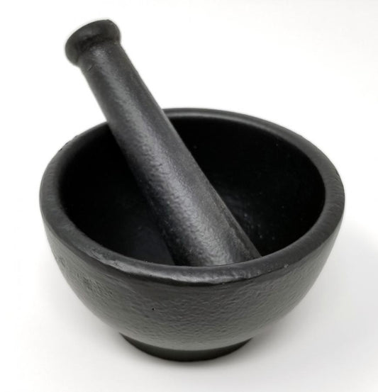 Cast Iron Cauldron with Pestle